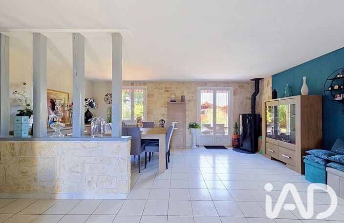 Vente Maison/villa 7 pièces — photo 2
