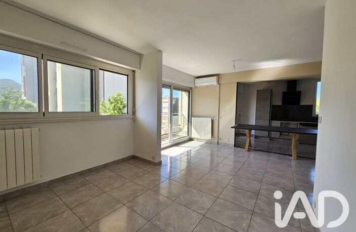 Vente Appartement 5 pièces — photo 3