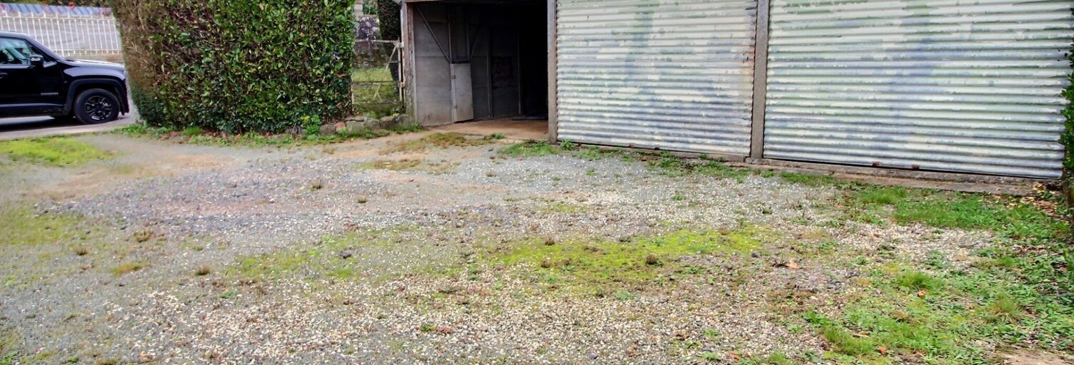 Garage  83 m² à vendre à La Ferté-Macé (61600)