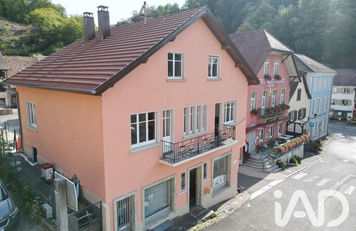 Vente Maison/villa 9 pièces — photo 2