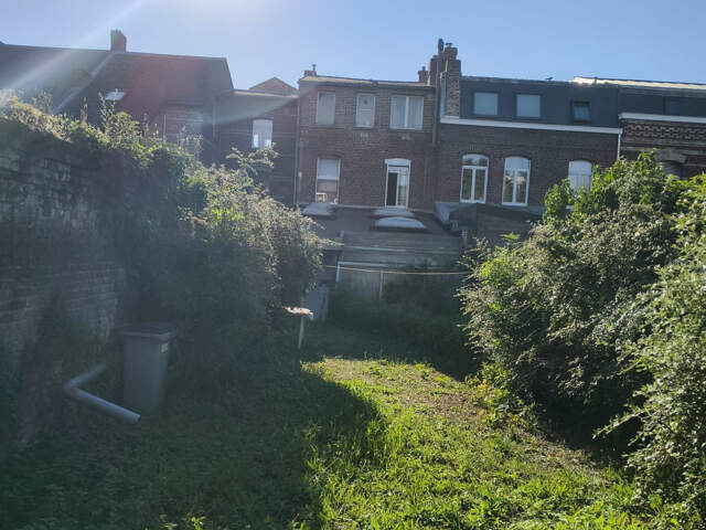 Immeuble composé de 3 lots avec un local professionnel au RDC e — photo du bien
