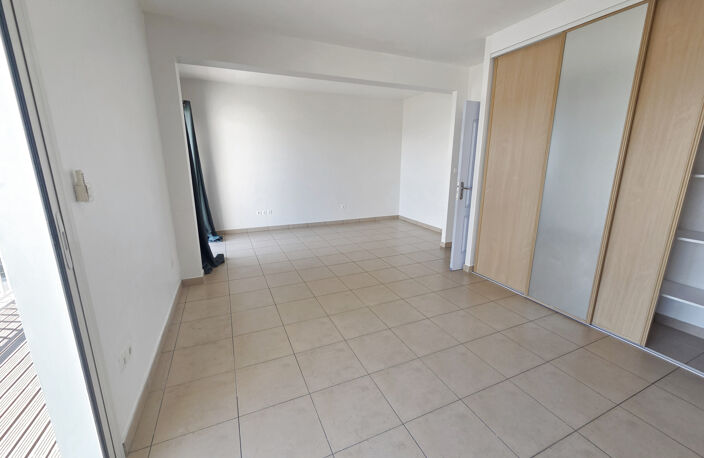 A louer T3 grande surface Saint Denis Carré d'Or — photo 5