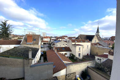 Appartement 3 pièces 780 €