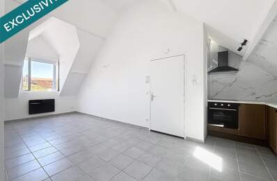 CENTRE-VILLE, PETITE COPROPRIÉTÉ DE 2 ÉTAGES, RÉNOVÉE ENTIÈREMENT, ISOLATION PAR L'EXTÉRIEUR ET L'INTÉRIEUR — photo du bien