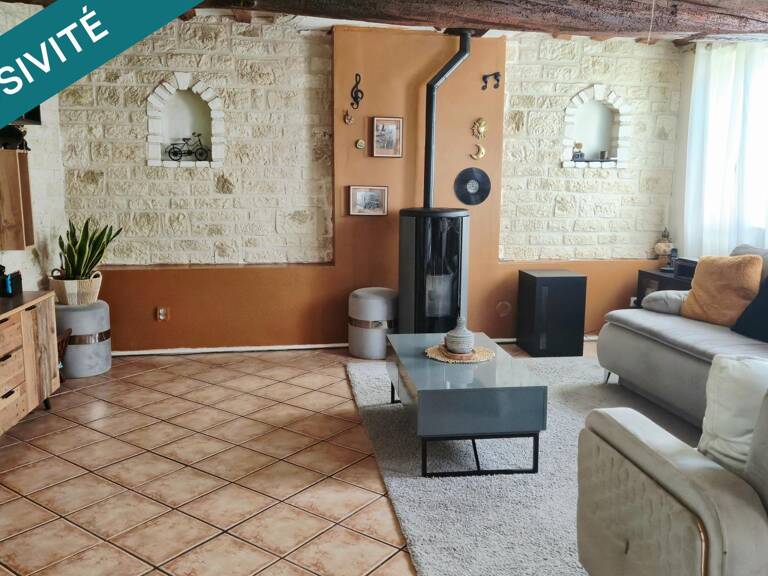 Maison mitoyenne avec terrasse et 4 chambres — photo 1