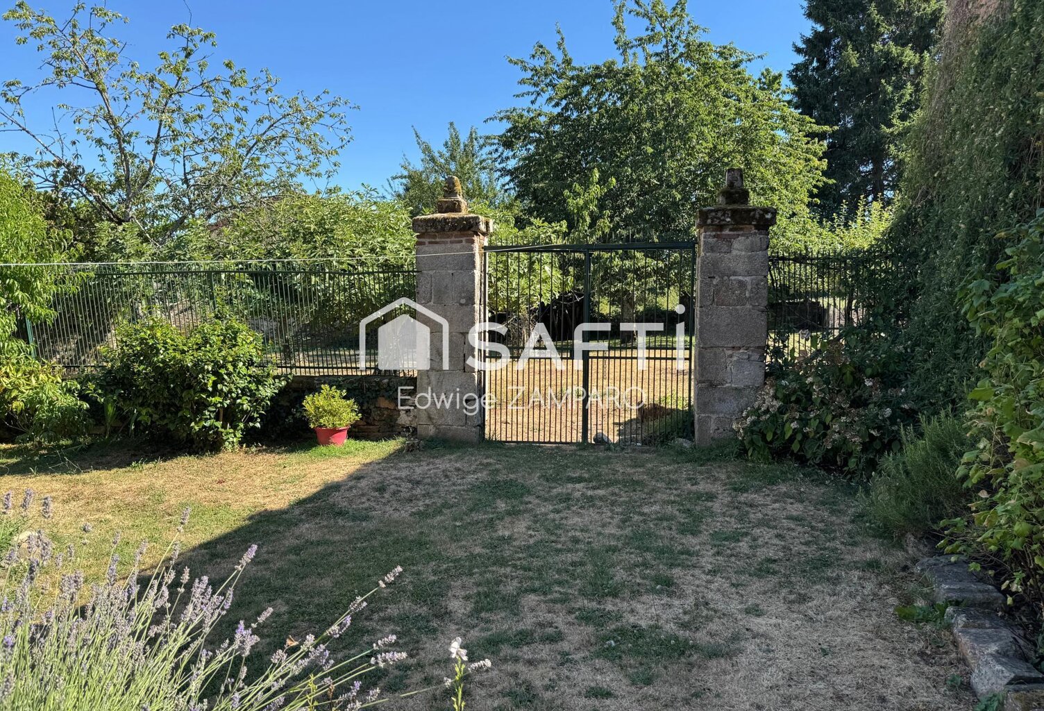 Charme et potentiel pour cette maison  de famille ! — photo 1
