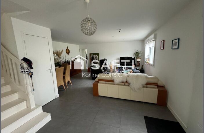 Maison familiale de 7 pièces située dans un hameau calme. — photo 2