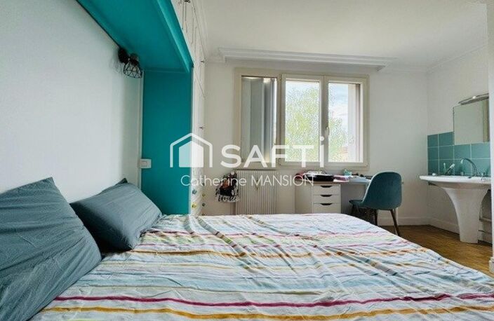 Investisseurs, belle rentabilité assurée pour cet appartement traversant et lumineux qui comprend 4 chambres pouvant être louées en colocation, balcons, cave et garage — photo 3
