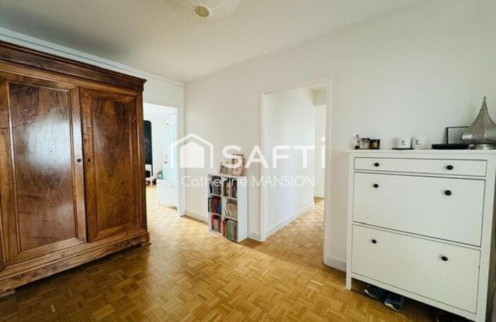 Investisseurs, belle rentabilité assurée pour cet appartement traversant et lumineux qui comprend 4 chambres pouvant être louées en colocation, balcons, cave et garage — photo 4