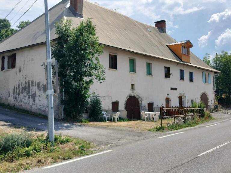 Appartement de 47m² situé au 1er étage sans ascenseur — photo 1