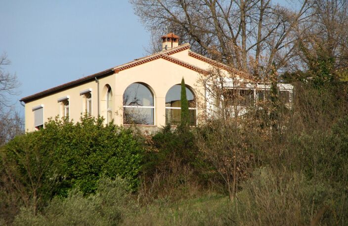 Villa vue exceptionnelle - piscine jardin véranda — photo 2