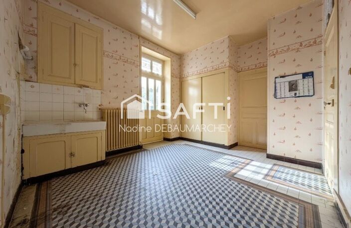 Maison de ville de caractère : beaux volumes, jardin et fort potentiel — photo 5