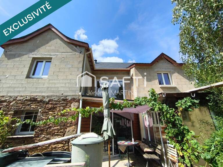 Maison en pierre, isolée, environnement calme et vue imprenable sur la campagne — photo 1