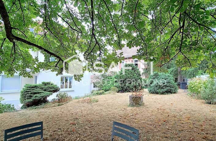 COUP DE CUR  UN CADRE DE VIE PRIVILÉGIÉ AU REBBERG, appartement-duplex avec jardin au sein de la copropriété,105 m2, 4 pièces et un espace supplémentaire: des combles aménagées. — photo 2