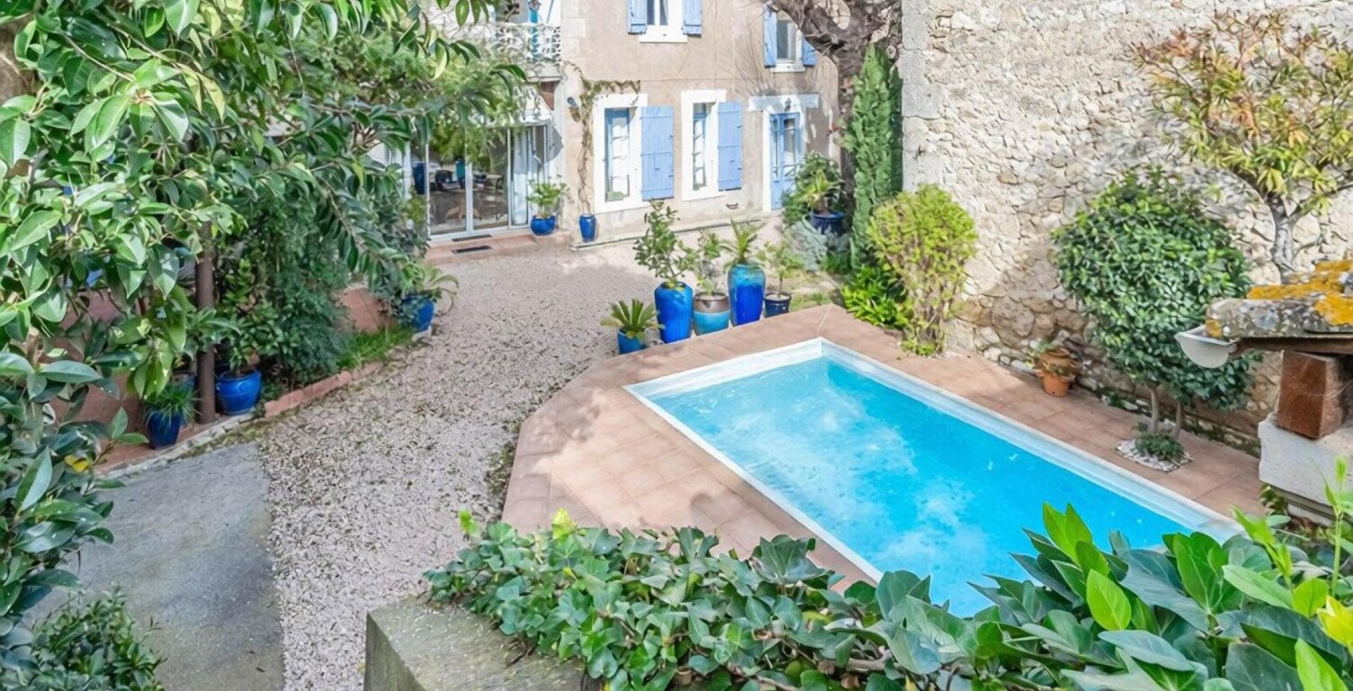 Demeure de caractère avec piscine, dépendances et volumes spectaculaires 15' de Béziers — photo 1