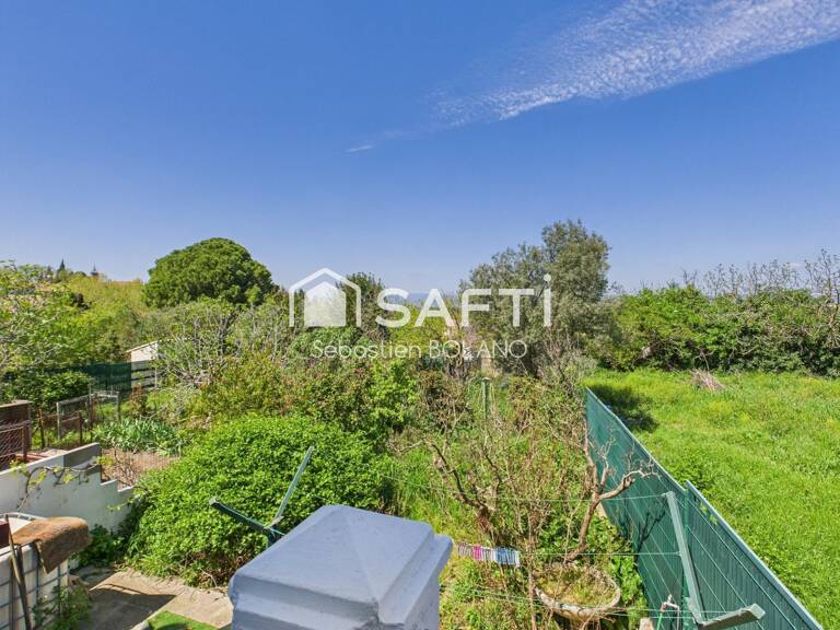 Maison de village de 195 M2 avec jardin - Moux. — photo 1