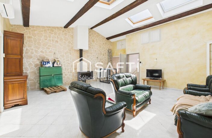 Maison de village de 195 M2 avec jardin - Moux. — photo 4
