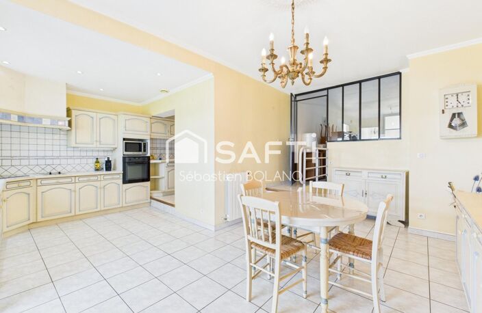 Maison de village de 195 M2 avec jardin - Moux. — photo 5