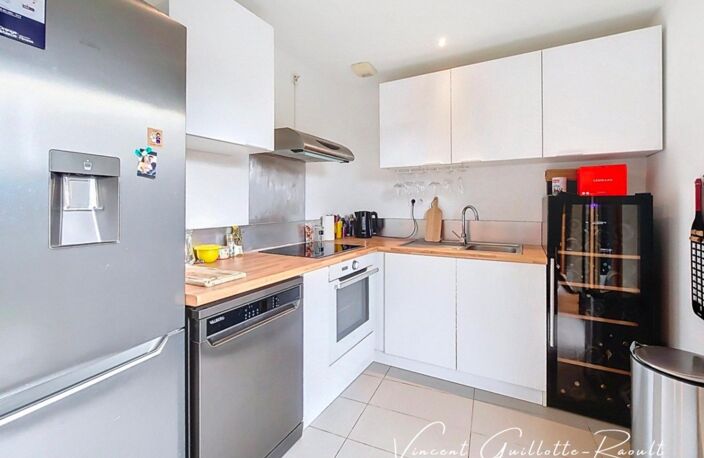 Appartement T3 avec jardin  place de parking — photo 2