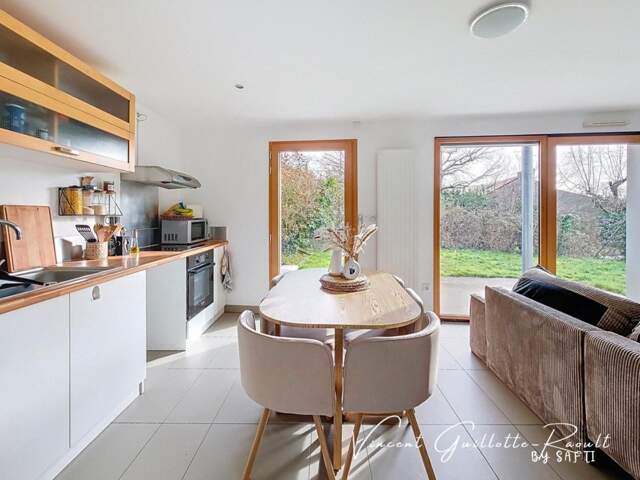 Appartement T3 64m² - Vendu nu, libre de locataire, idéal pour une résidence principale  - 1 place de stationnement — photo du bien