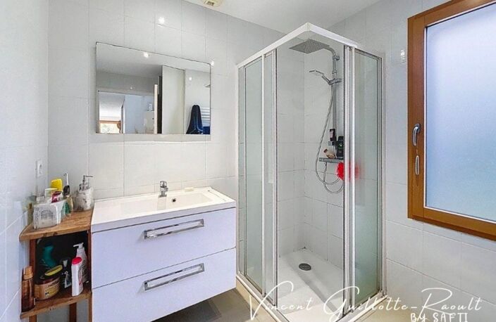 Appartement T3 64m² - Vendu nu, libre de locataire, idéal pour une résidence principale  - 1 place de stationnement — photo 4