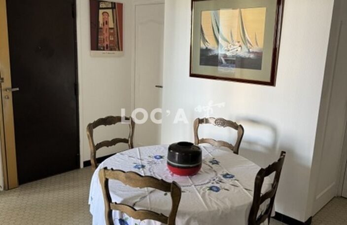 A VOIR!! BRON Chambre meublée — photo 3
