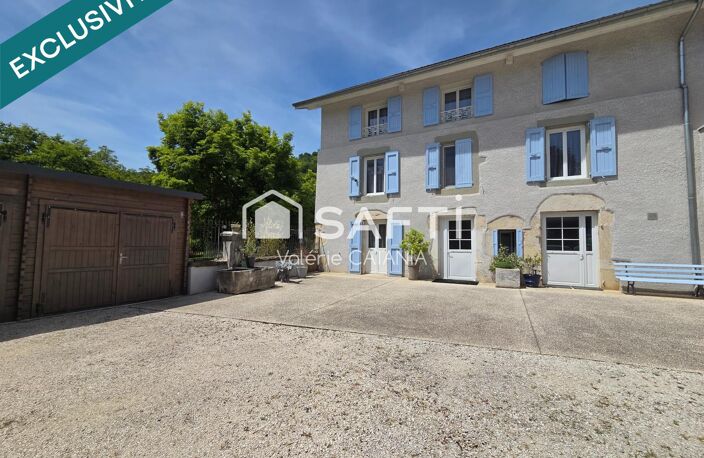 Tullins - Maison de caractère de 300m² habitables avec jardin arboré. — photo 2