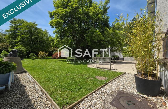Tullins - Maison de caractère de 300m² habitables avec jardin arboré. — photo 4