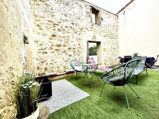 Maison de ville avec cour et jardin — photo du bien