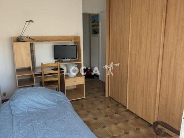 BRON Chambre meublée — photo du bien