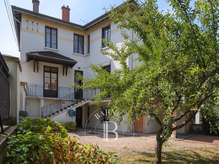 Lyon 4ème - Maison de 265,33 m² - 5 chambres - terrain de 513 m² - garage — photo 1