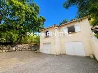 TRANS-EN-PROVENCE MAISON T6 129 M² HABITABLE RÉNOVÉE 4 CHAMBRES 2 SALLES D'EAU - GARAGES — photo 2