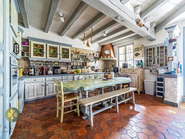 Gambais   SUBLIME MAISON EN PIERRE AVEC DÉPENDANCES — photo du bien