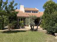 EXCLUSIVITE : Mouriès, proche village et commerces , maison de plain pied — photo 4