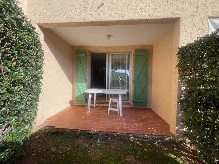 APPARTEMENT 2 PIÈCES SAINT-RAPHAËL PLAGE — photo 1