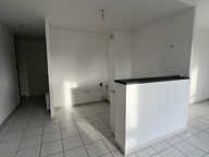 APPARTEMENT - 2 CHAMBRES - TERRASSE - PARKING A ENVERMEU — photo 3