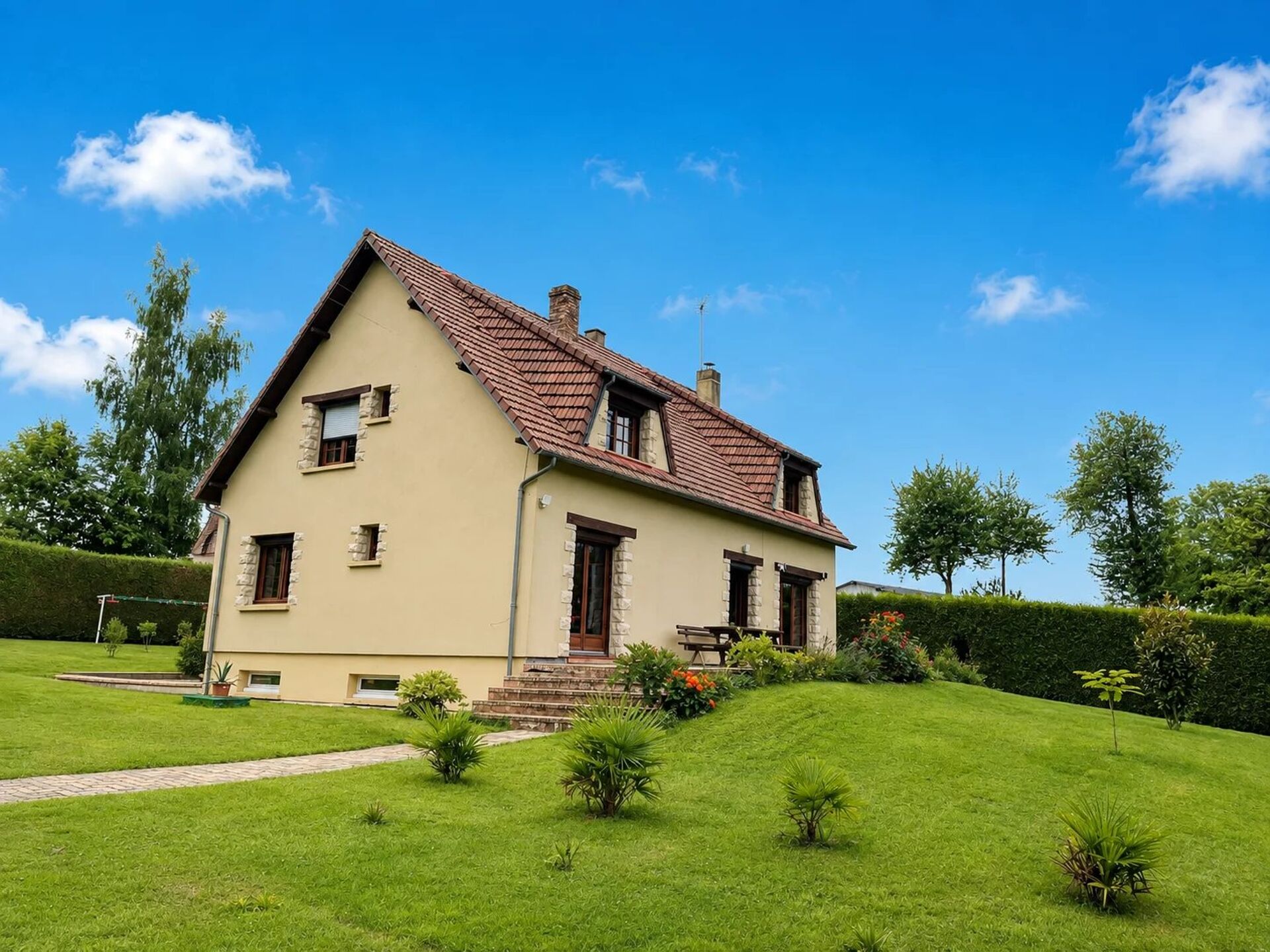 Maison 9 pièces 165 m² · à Pont-Audemer · 165 m² · 357 000 €