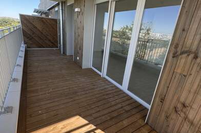 Appartement 3 pièces 885 €