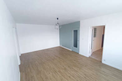 Appartement 3 pièces 870 €