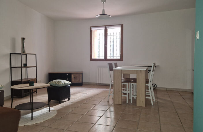 Spacieux Studio Meublé en Rdc — photo 4