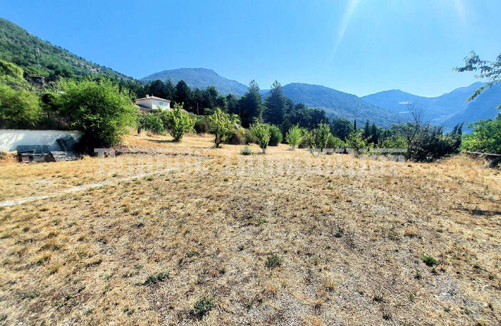 Terrain à bâtir dans environnement très calme — photo 3