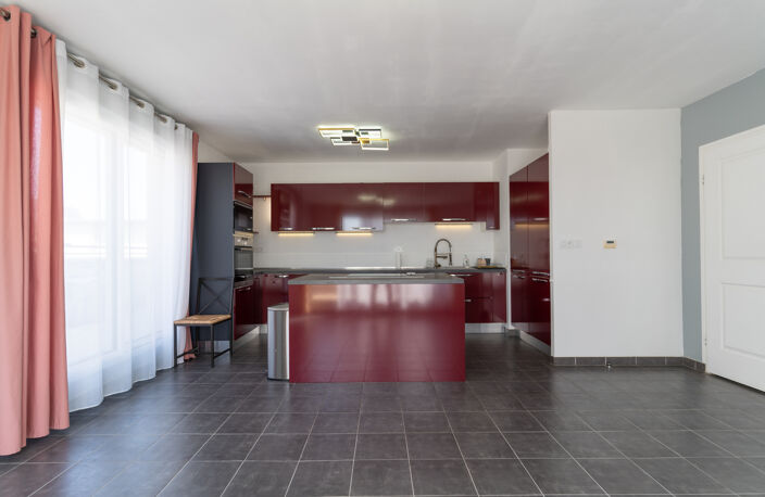 T4 90 m2   DERNIER ÉTAGE TERRASSE — photo 5