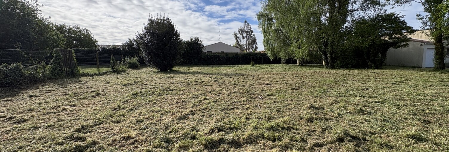 Terrain  841 m² à vendre à Tonnay-Charente (17430)