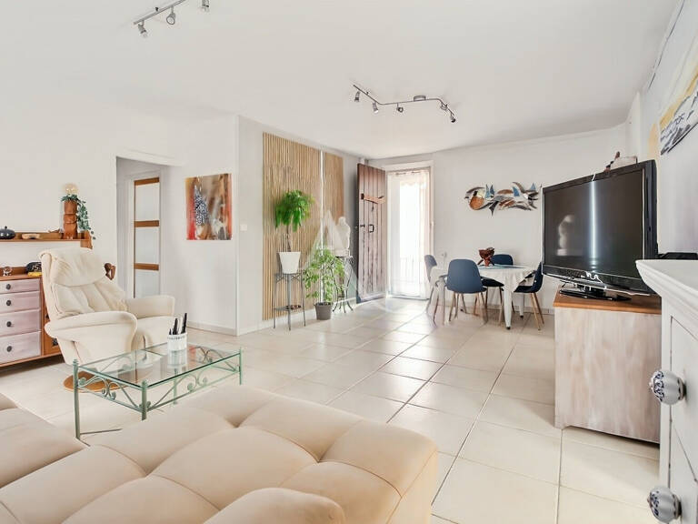 Beau T4 rénové en maison de ville au calme, véranda et balcon ! — photo 1