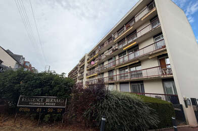 Appartement 3 pièces 797 €