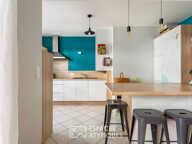 Appartement contemporain rénové avec verrière et balcon — photo 4