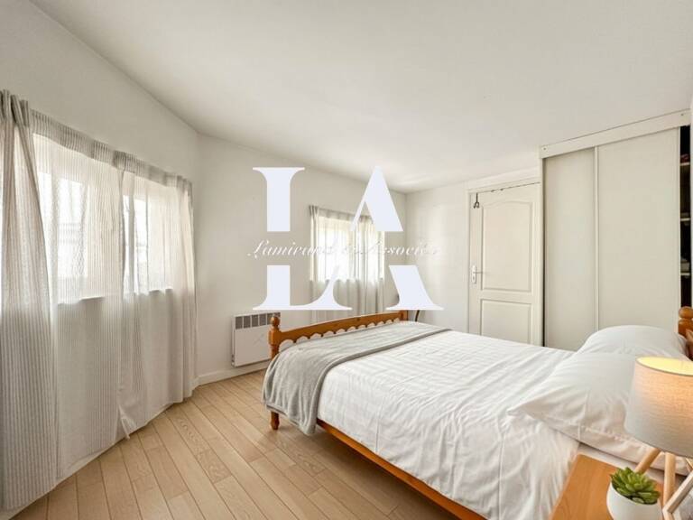 Duplex de charme sur cour -  Rue des Petites Écuries — photo 1