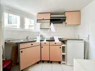 Duplex de charme sur cour -  Rue des Petites Écuries — photo 3