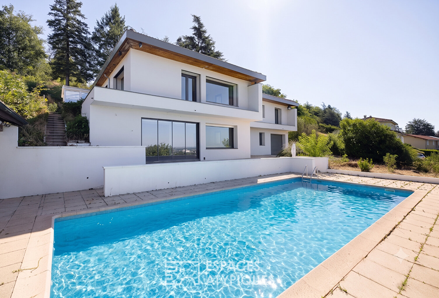 Une architecture contemporaine ouverte sur un panorama d'exception — photo 1