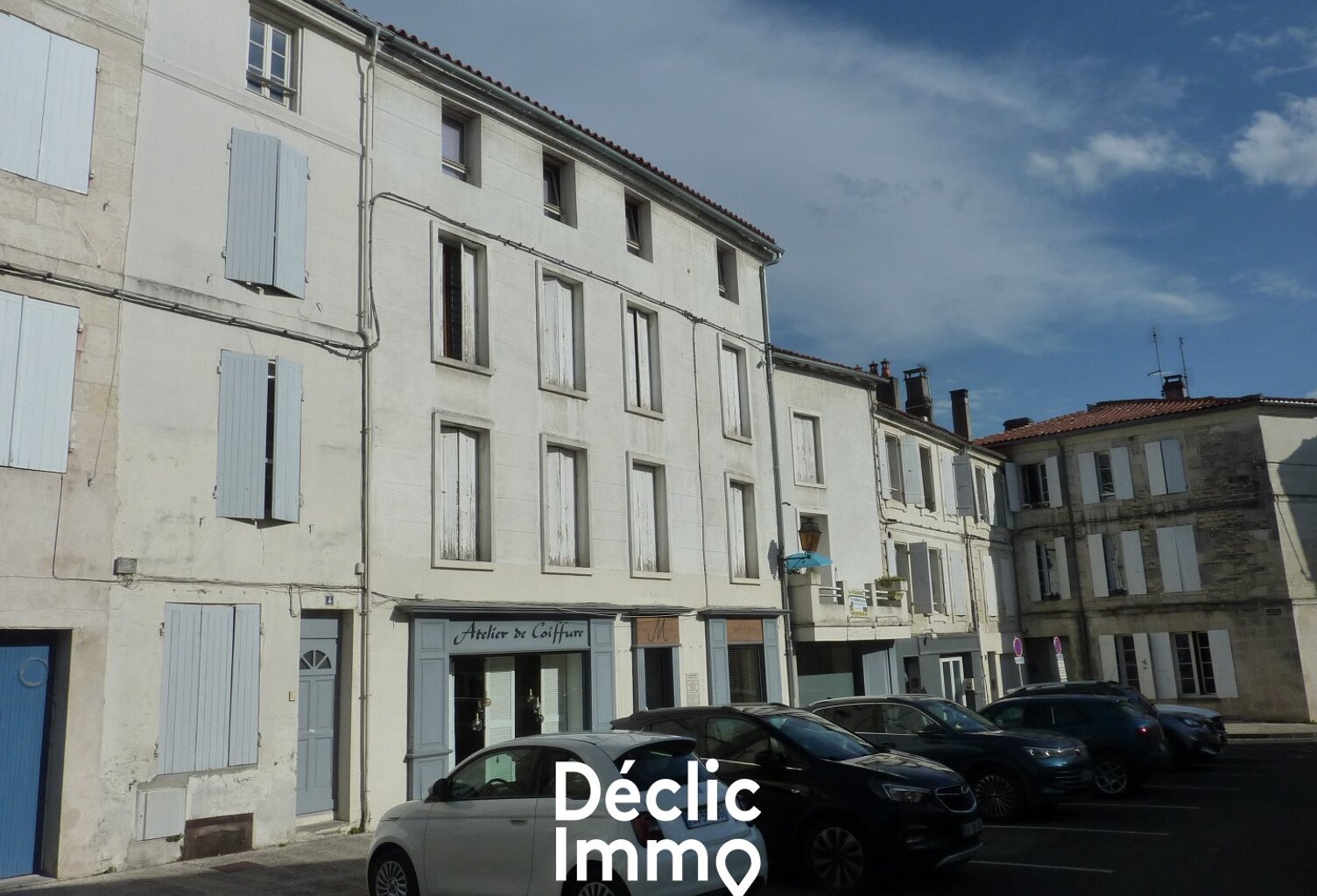 IMMEUBLE DE RAPPORT A SAINTES — photo 1